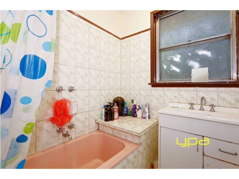 405 Barry Road, Dallas VIC 3047