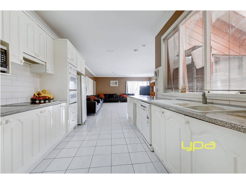 7 Dutton Court, Meadow Heights VIC 3048