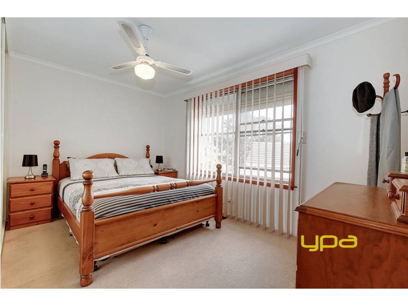 65 Lorraine Crescent, Jacana VIC 3047