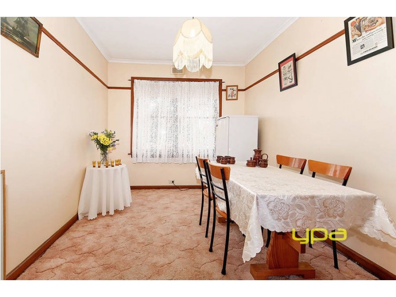 52 View Street, Glenroy VIC 3046