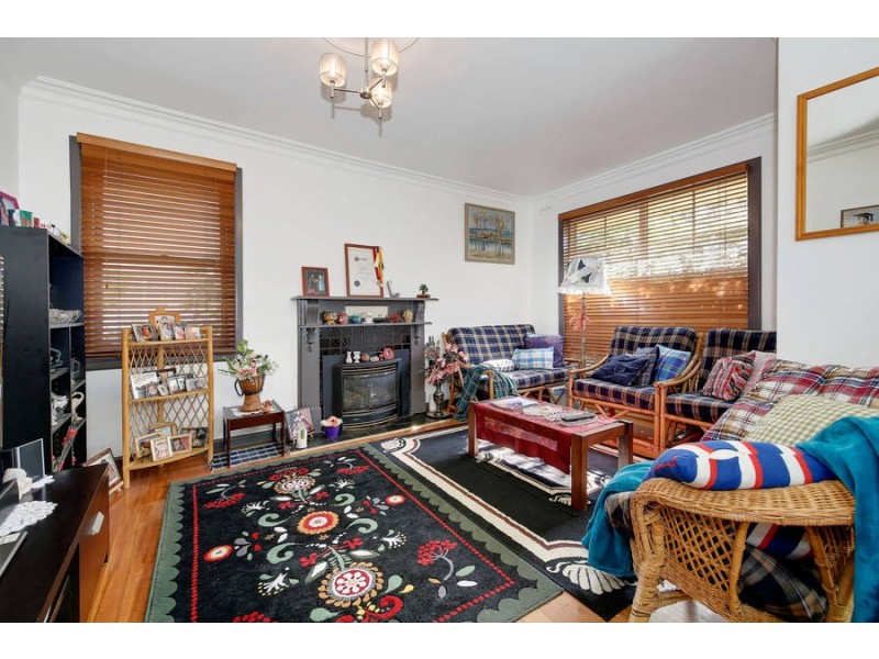 17 Sunset Boulevard, Jacana VIC 3047