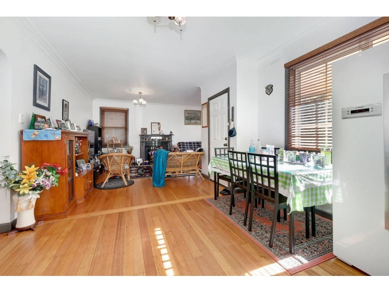 17 Sunset Boulevard, Jacana VIC 3047