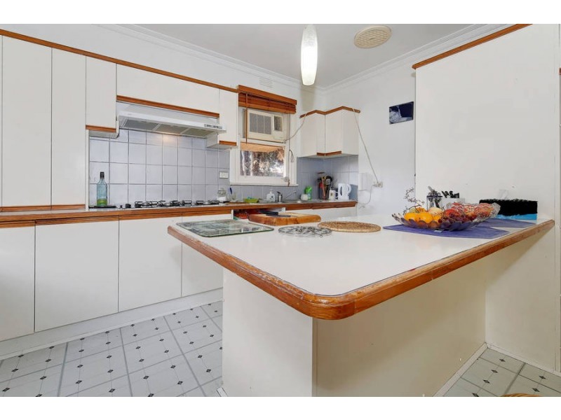 17 Sunset Boulevard, Jacana VIC 3047