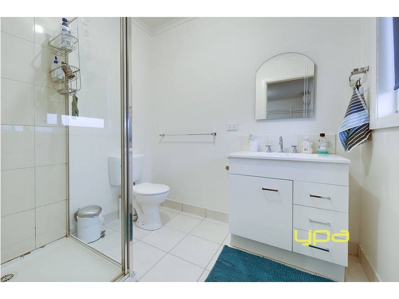 144 Cardinal Road, Glenroy VIC 3046