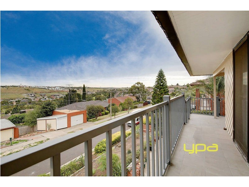 76 OUTLOOK DRIVE, Glenroy VIC 3046