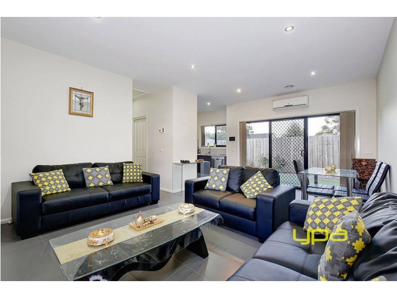 2/54 Pecham Street, Glenroy VIC 3046