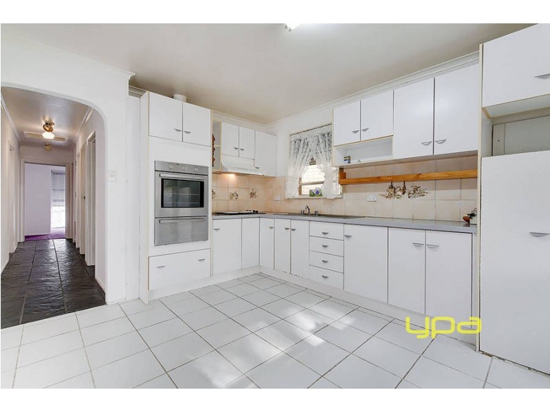 27 Hastings Crescent, Broadmeadows VIC 3047