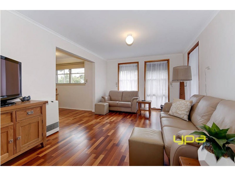 55 Lorraine Crescent, Jacana VIC 3047