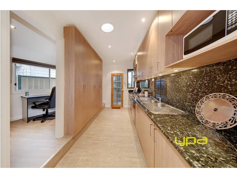 6 Heywood Crescent, Broadmeadows VIC 3047