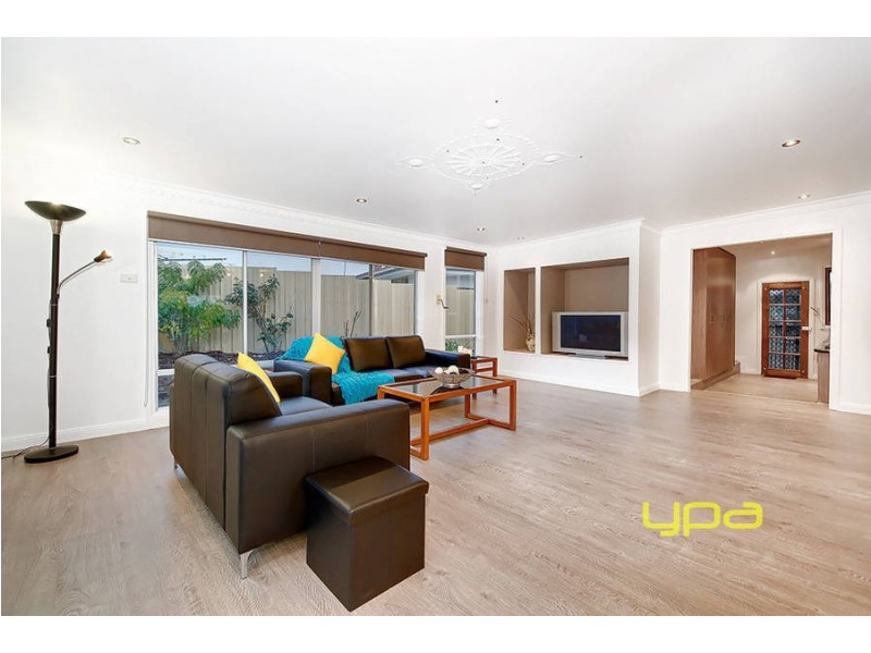 6 Heywood Crescent, Broadmeadows VIC 3047