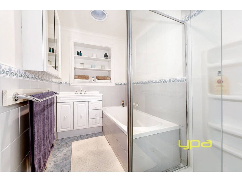 6 Heywood Crescent, Broadmeadows VIC 3047