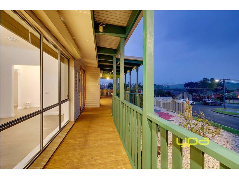 6 Heywood Crescent, Broadmeadows VIC 3047