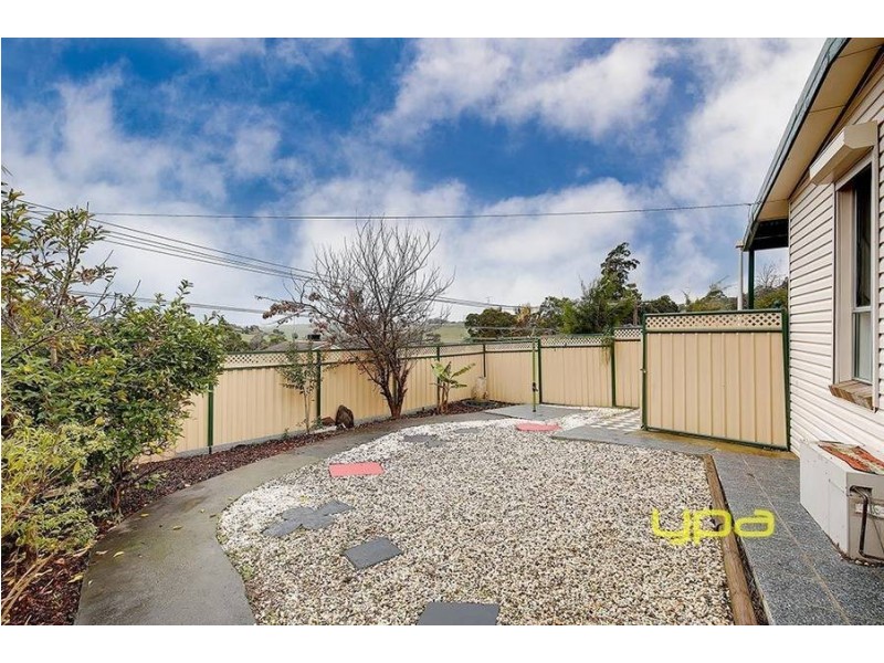 6 Heywood Crescent, Broadmeadows VIC 3047