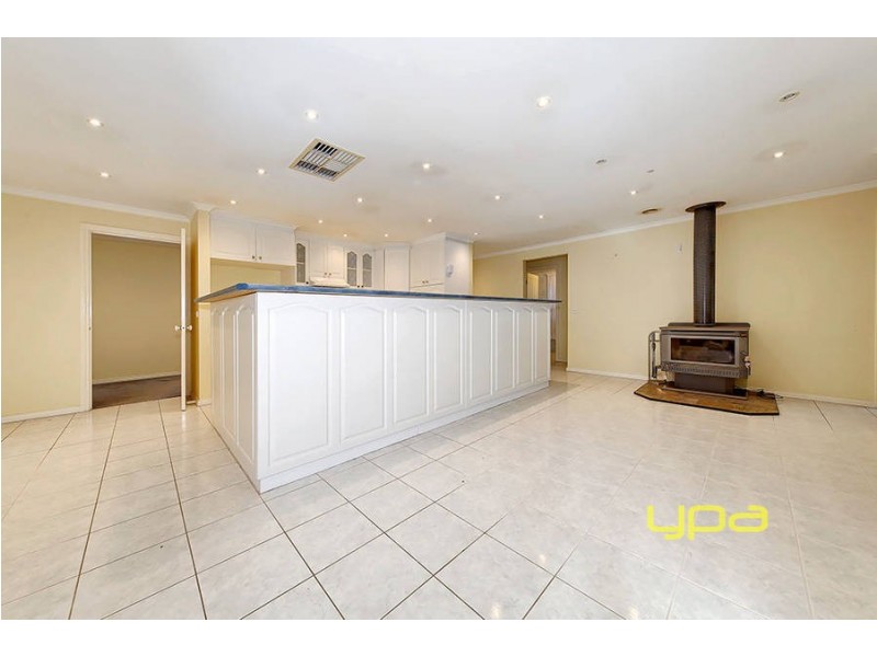 1/6 Stamford Court, Dallas VIC 3047