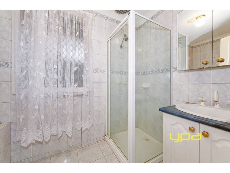 1/6 Stamford Court, Dallas VIC 3047