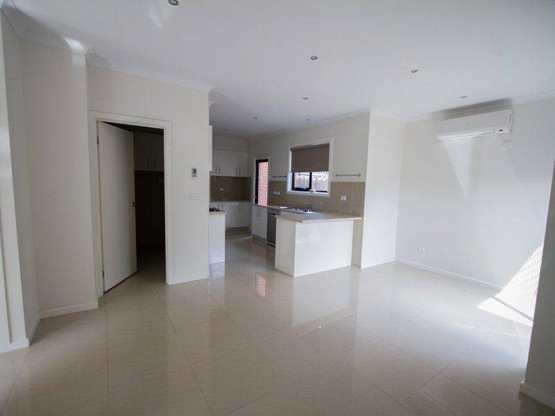 3/6 Stamford Court, Dallas VIC 3047