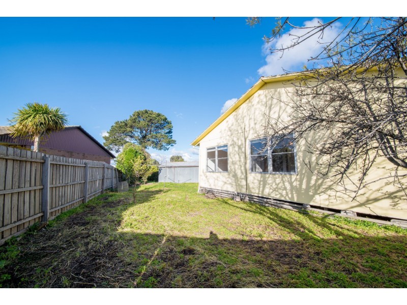 52 Kiewa Crescent, Dallas VIC 3047