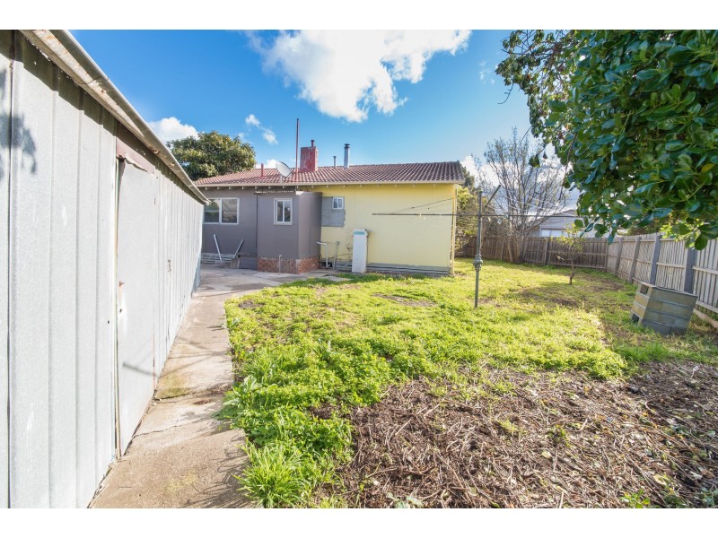 52 Kiewa Crescent, Dallas VIC 3047