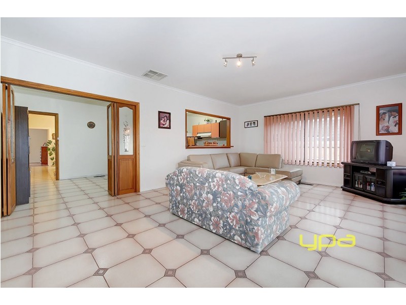 11 Caldwell Street, Glenroy VIC 3046