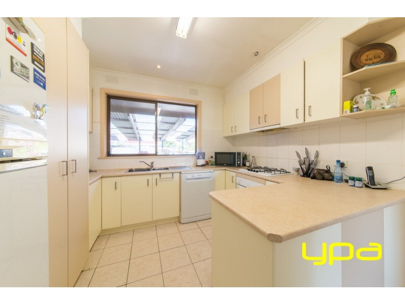 40 Bamburgh Street, Jacana VIC 3047