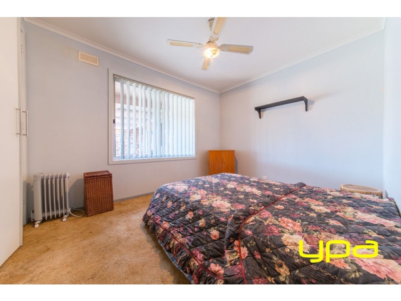 40 Bamburgh Street, Jacana VIC 3047