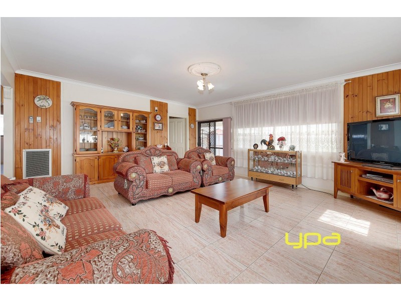 15 Lawrence Street, Hadfield VIC 3046