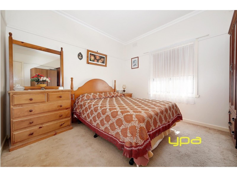 15 Lawrence Street, Hadfield VIC 3046