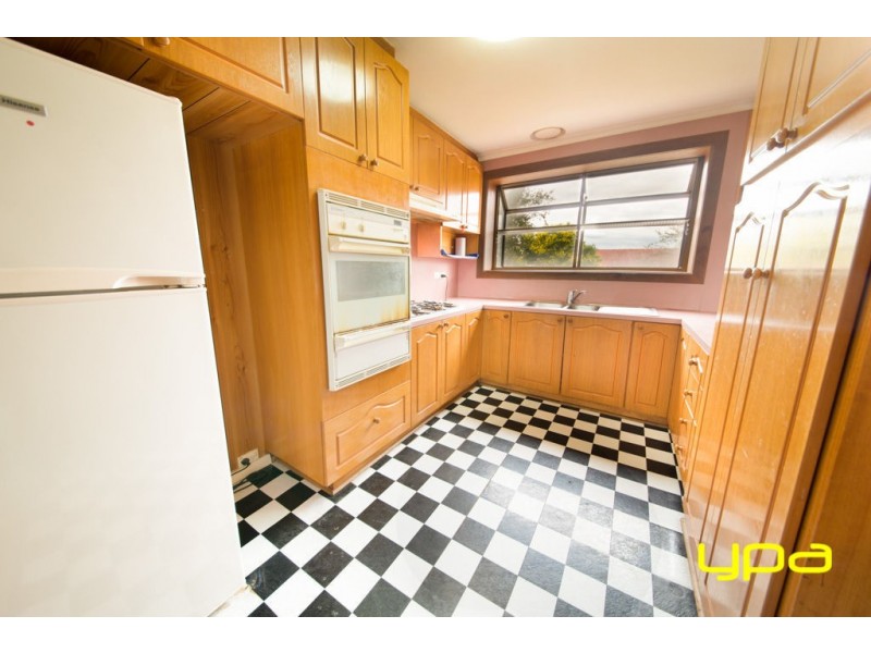 11 Fraser Court, Jacana VIC 3047