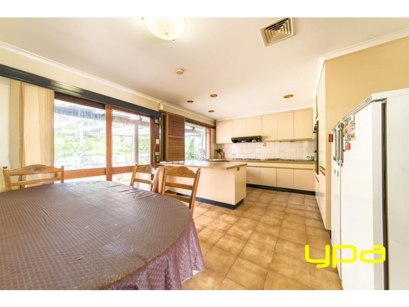 100 Ripplebrook Drive, Broadmeadows VIC 3047