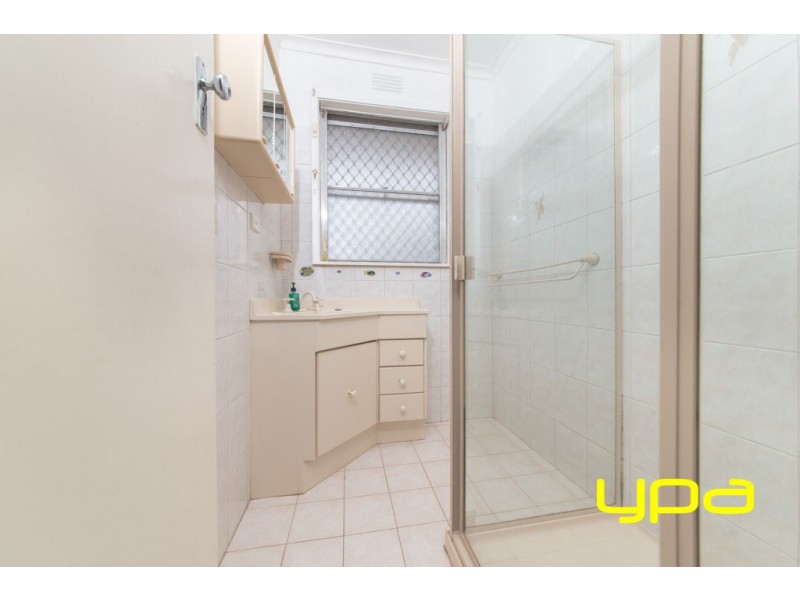 25 Kiewa Crescent, Dallas VIC 3047