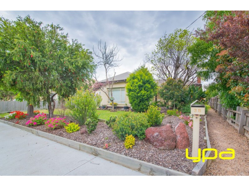 38 Tassell Street, Hadfield VIC 3046