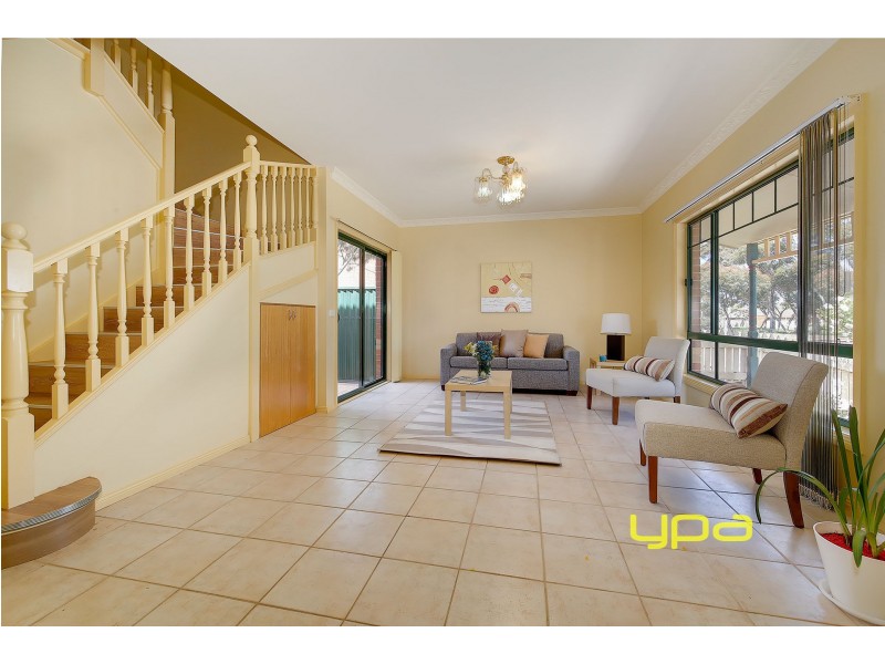 17 Franklin Avenue, Roxburgh Park VIC 3064