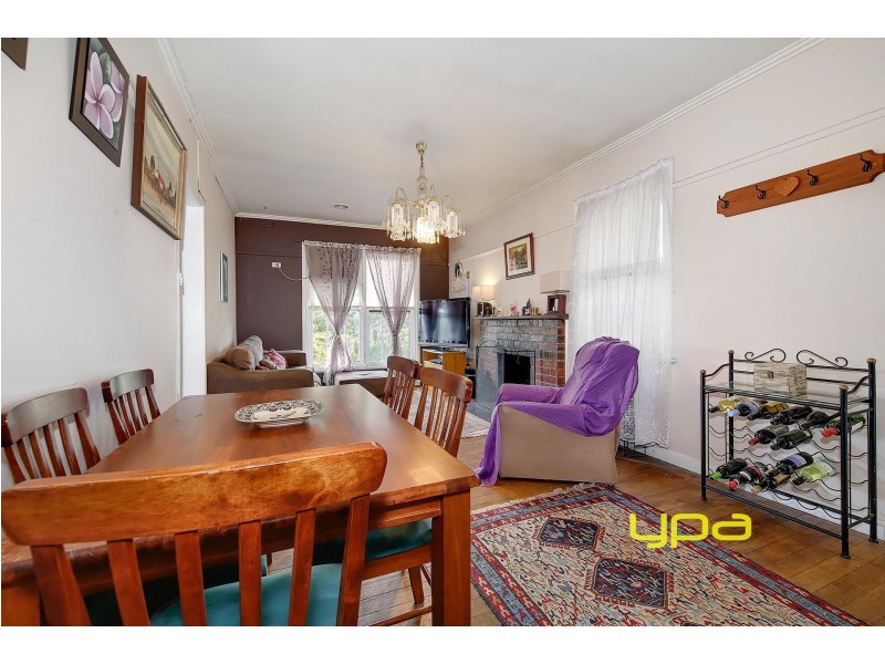 52 Hales Crescent, Jacana VIC 3047