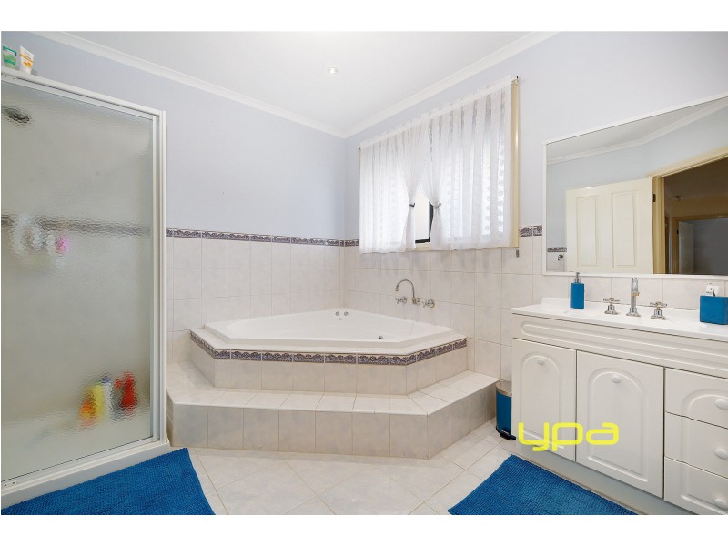 13 Michigan Avenue, Broadmeadows VIC 3047