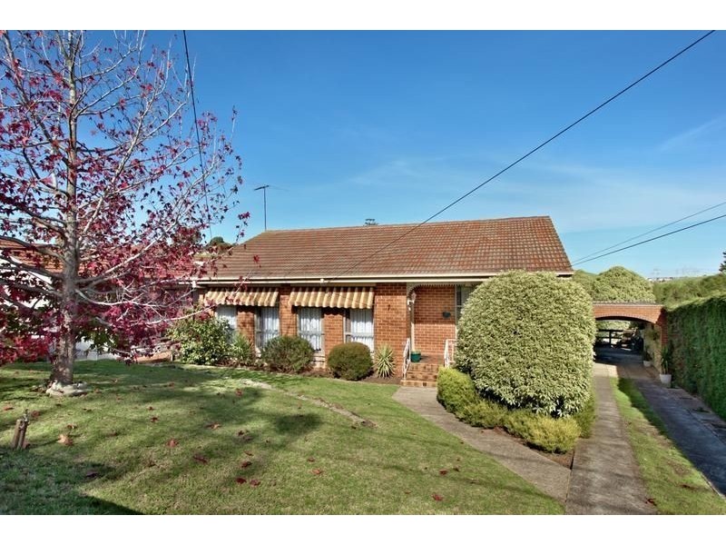 49 Lorraine Crescent, Jacana VIC 3047