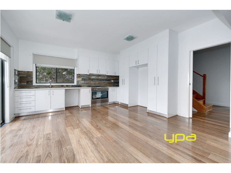 2/14 Antwerp Street, Dallas VIC 3047