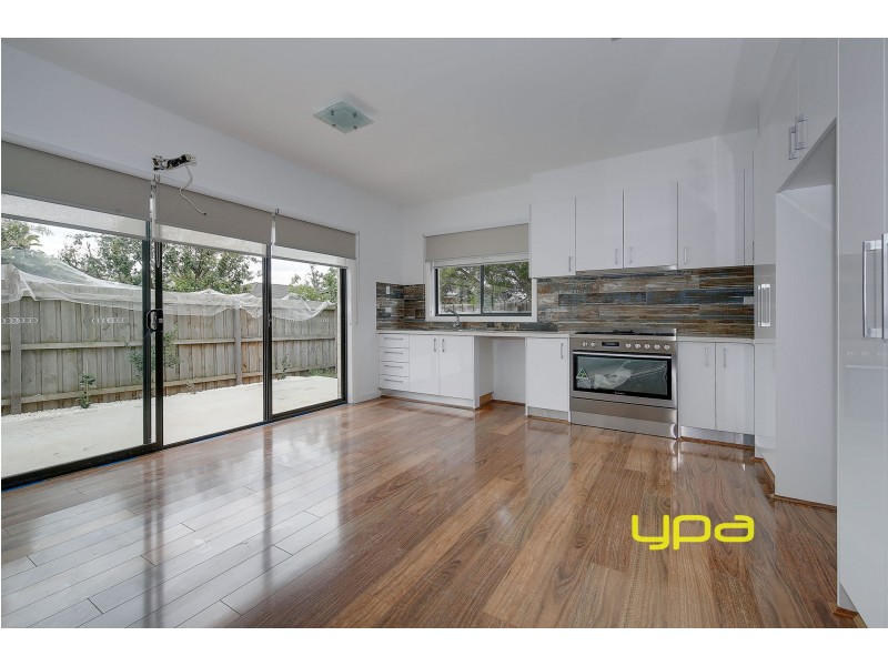 2/14 Antwerp Street, Dallas VIC 3047