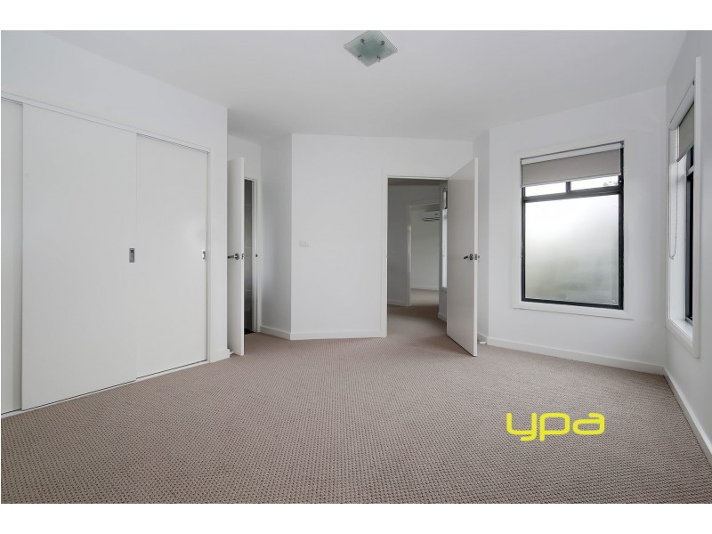 2/14 Antwerp Street, Dallas VIC 3047