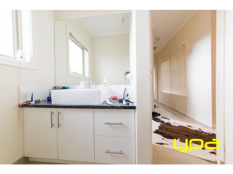 2/33 Stanhope Street, Broadmeadows VIC 3047