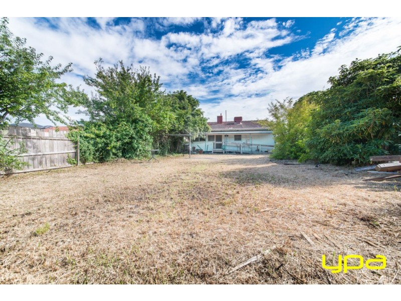 13 Gosford Crescent, Broadmeadows VIC 3047