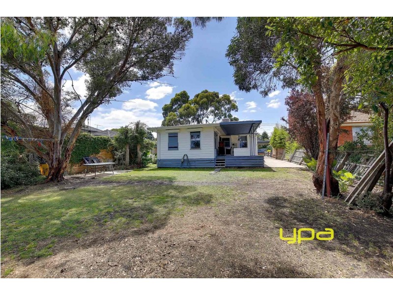 39 Emu Parade, Jacana VIC 3047