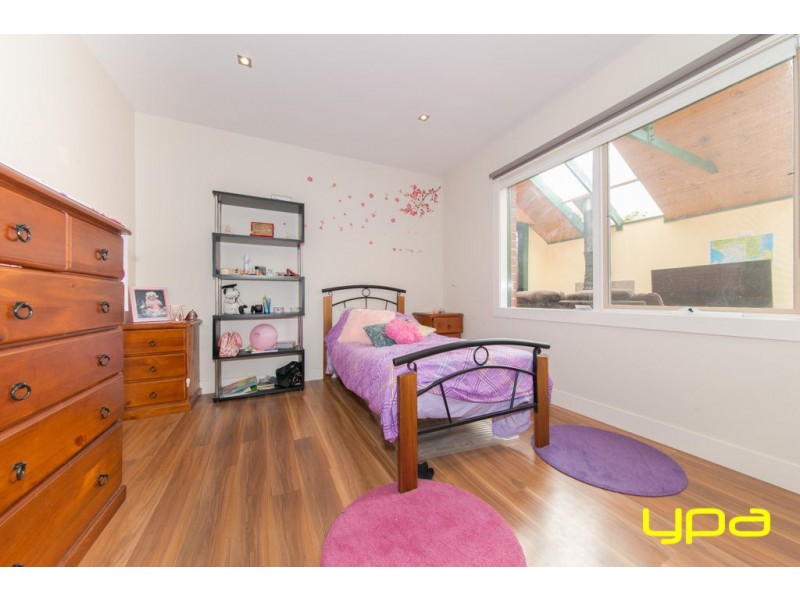 39 Rearden Crescent, Roxburgh Park VIC 3064