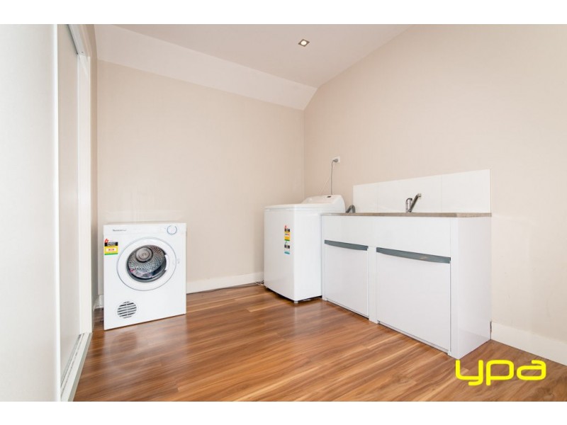 39 Rearden Crescent, Roxburgh Park VIC 3064