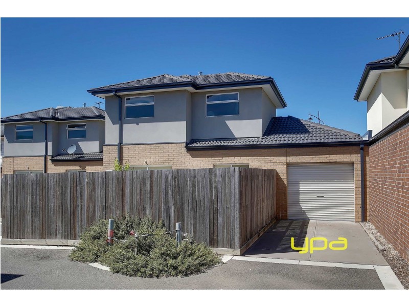 118 James Mirams Drive, Roxburgh Park VIC 3064