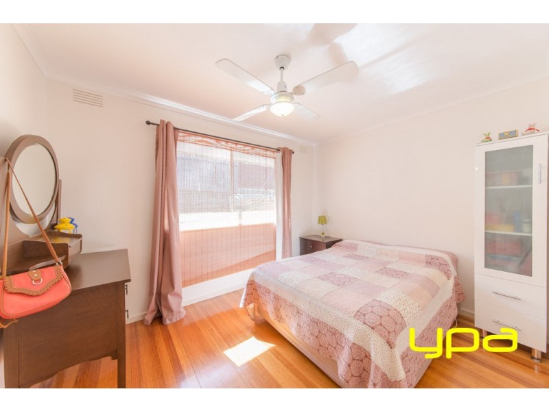 18 Glen Park Avenue, Glenroy VIC 3046