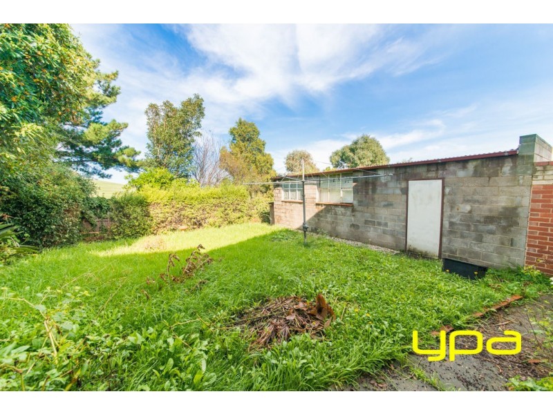 53 Lorraine Crescent, Jacana VIC 3047