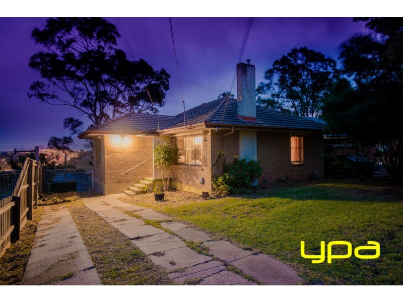 83 Sunset Boulevard, Jacana VIC 3047