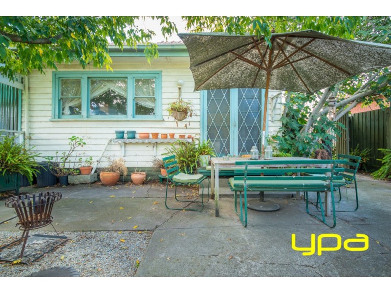 33 Kennedy Street, Glenroy VIC 3046