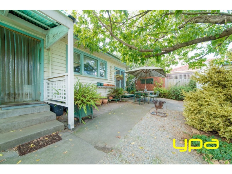 33 Kennedy Street, Glenroy VIC 3046