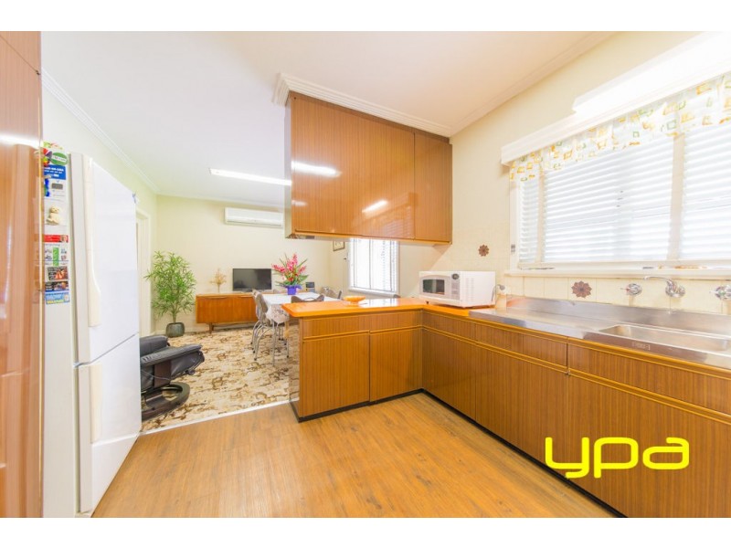 24 Maude Avenue, Glenroy VIC 3046